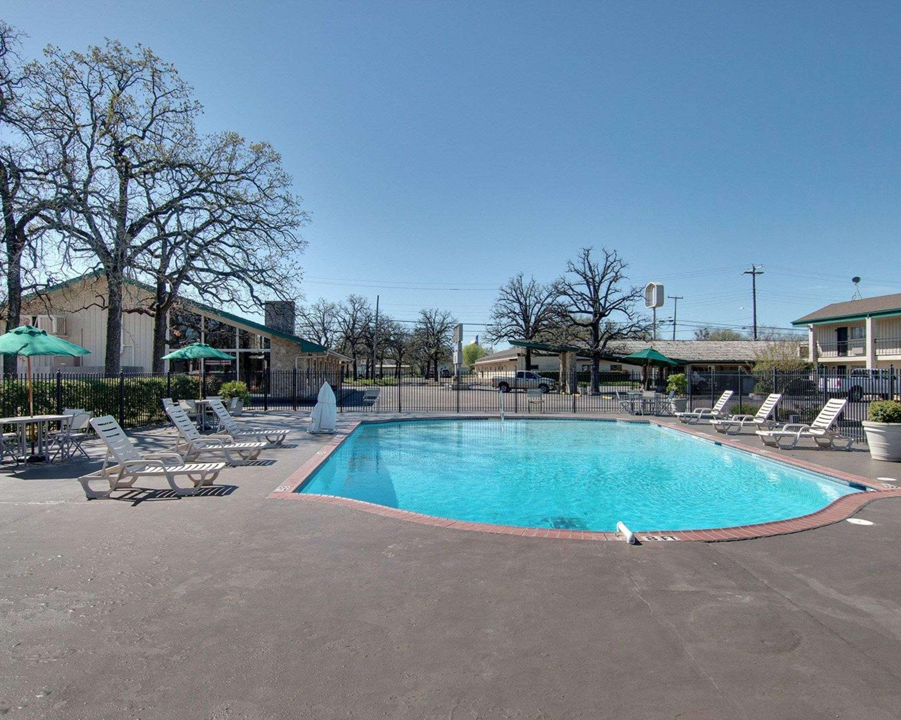 Days Inn By Wyndham Gatesville Kültér fotó